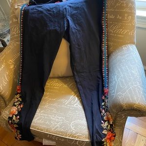 Johnny was new with original tag black leggings